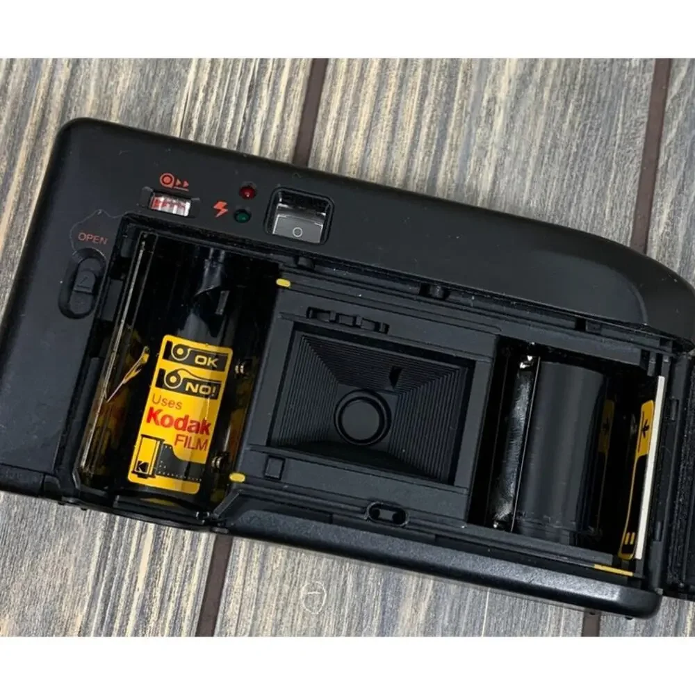 Eastman Kodak Camera Star 835af 35mm‎ Film Vintage